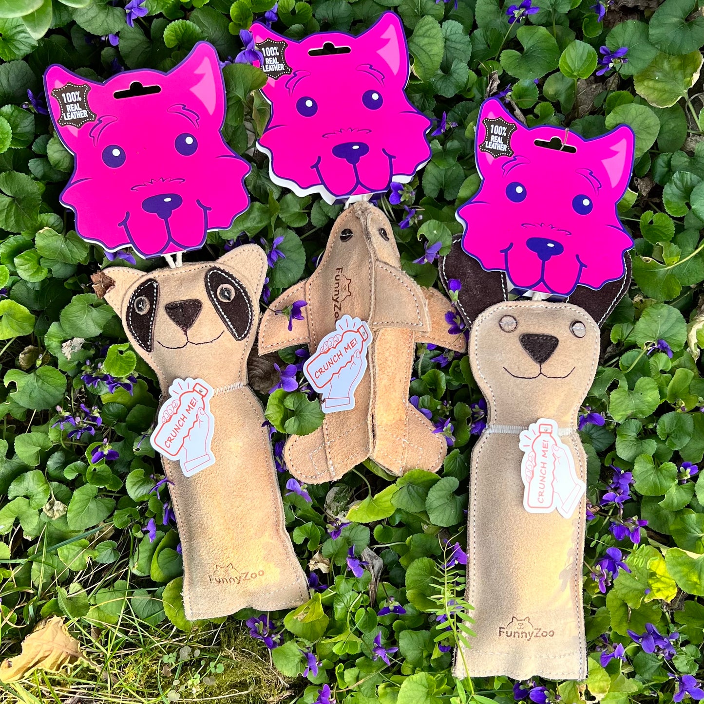 Gatto in camoscio con bottiglietta "crunch me!"