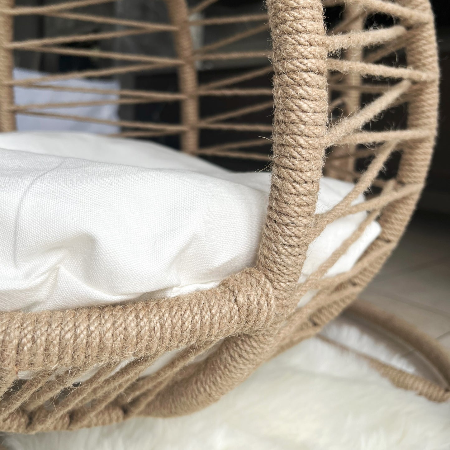 Cuccia a dondolo in juta naturale per gatti