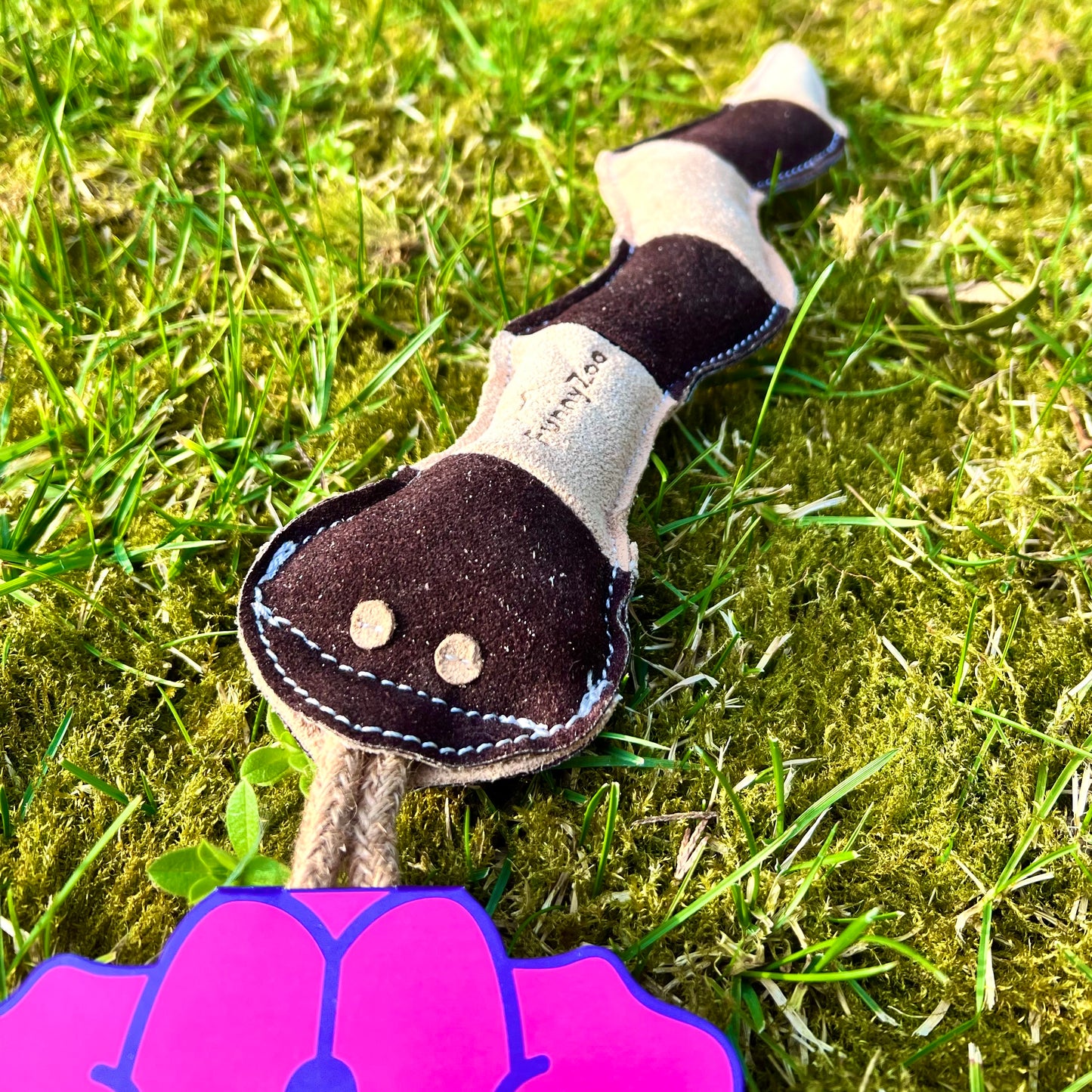 Serpente in camoscio e imbottitura con fibra di cocco